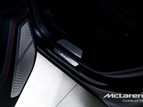 Used 2024 Lamborghini Urus S image 19