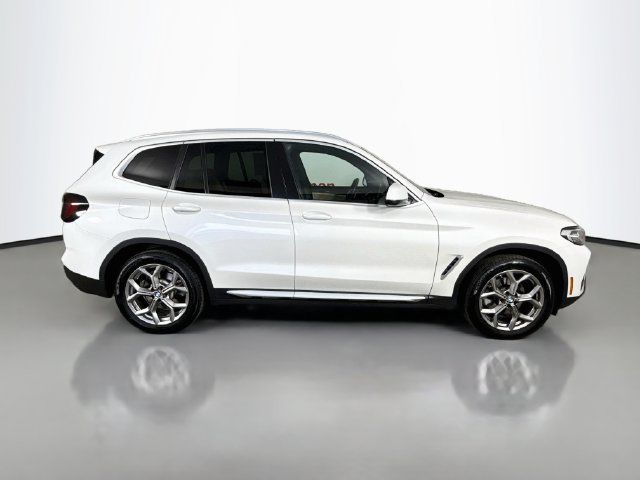 Used 2024 BMW X3 xDrive30i w/ Premium Package w/ZPA AWD/4WD image 8