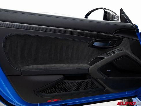 Used 2023 Porsche 718 Cayman GT4 RS image 31