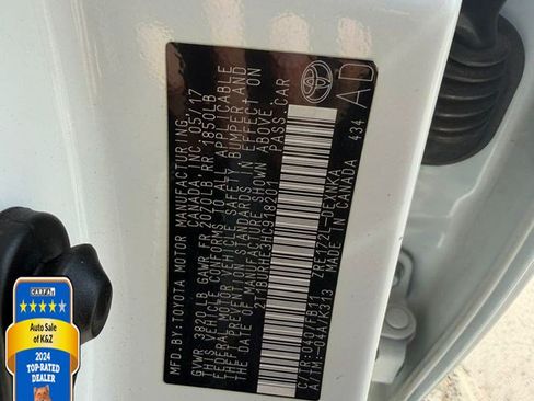 Used 2017 Toyota Corolla LE w/ Carpet Mat Package (TMS) FWD image 35