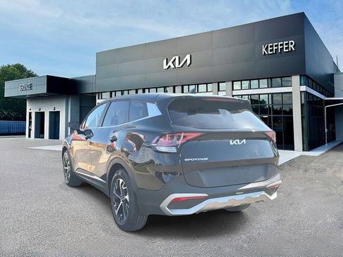Certified 2024 Kia Sportage EX image 6
