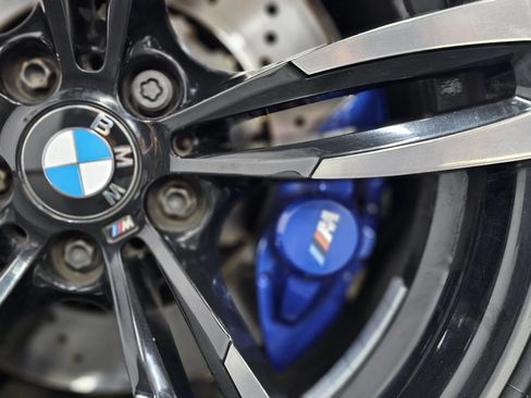 Used 2018 BMW M3 w/ Executive Package RWD image 32