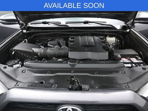 Used 2017 Toyota 4Runner SR5 Premium w/ Convenience Package AWD/4WD image 38