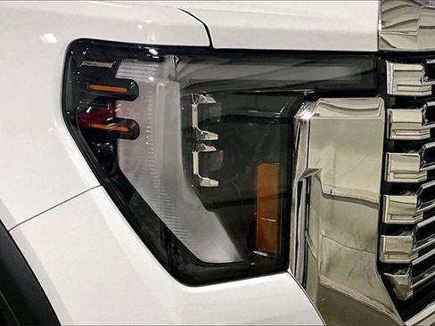 Certified 2025 GMC Sierra 2500 Denali w/ Technology Package image 4