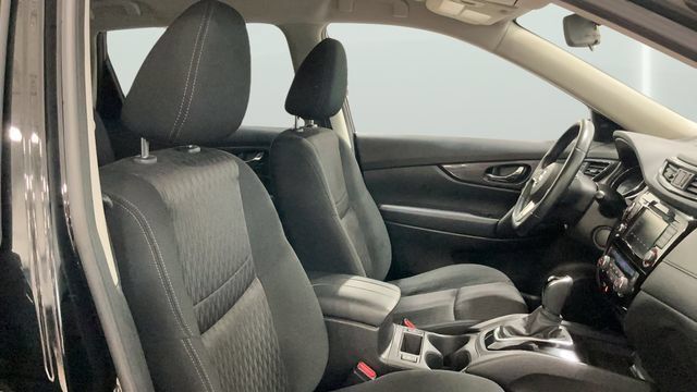Used 2020 Nissan Rogue SV AWD/4WD image 13