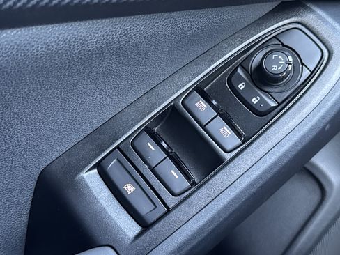 Used 2025 Subaru Crosstrek 2.5i Sport w/ Crosstrek Mirror Package image 22