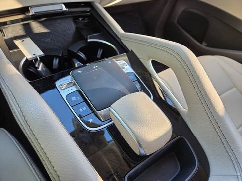 Used 2020 Mercedes-Benz GLE 350 4MATIC image 21