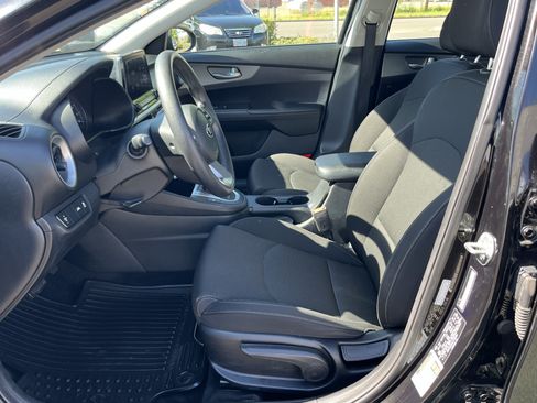 Used 2020 Kia Forte LXS FWD image 10