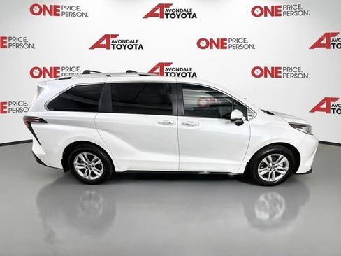 Certified 2026 Toyota Sienna Limited FWD image 9