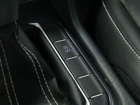 Used 2023 Volkswagen Tiguan SE AWD/4WD image 26