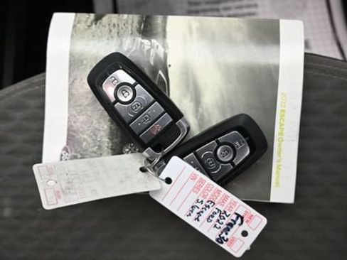 Used 2022 Ford Escape SE w/ Convenience Package AWD/4WD image 9