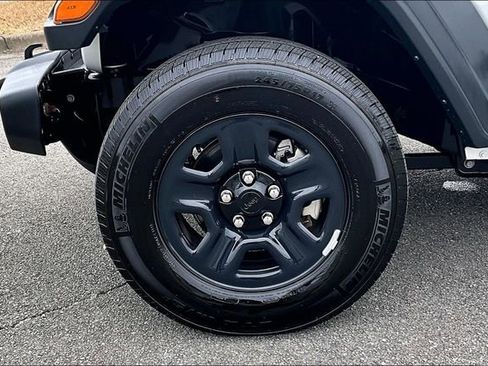 Used 2023 Jeep Wrangler Sport image 30
