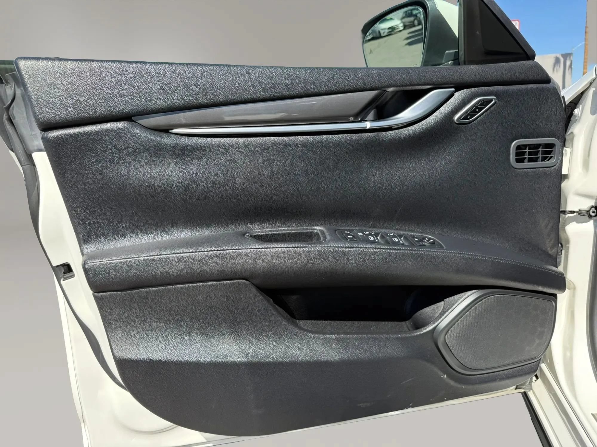 Used 2019 Maserati Ghibli RWD image 11