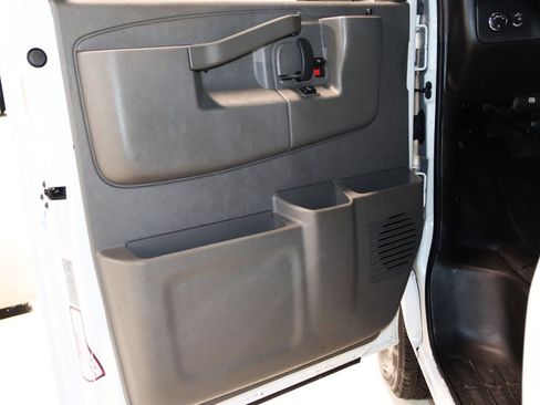 Used 2019 Chevrolet Express 3500 w/ Driver Convenience Package RWD image 31