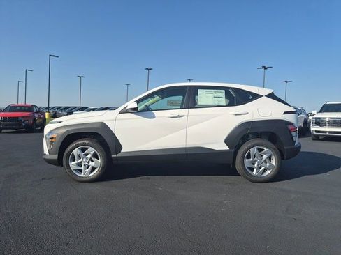 New 2026 Hyundai Kona SE image 4