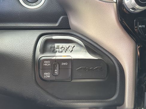 Used 2022 RAM 3500 Laramie AWD/4WD image 34