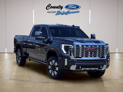 Used 2024 GMC Sierra 2500 Denali w/ Denali Reserve Package AWD/4WD image 1