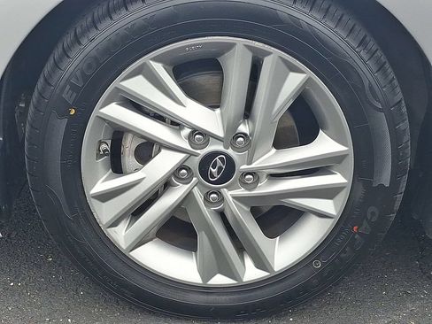 Used 2020 Hyundai Elantra SEL FWD image 8