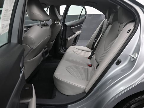 Used 2022 Toyota Camry SE AWD/4WD image 19
