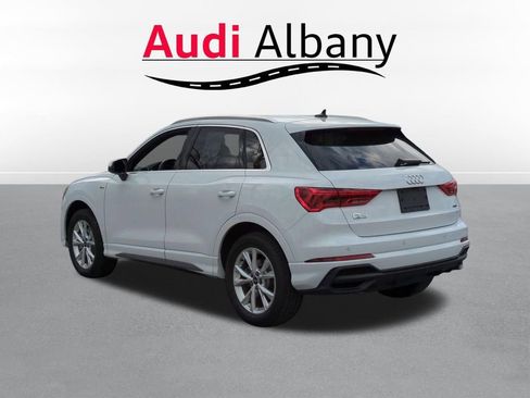 Certified 2025 Audi Q3 2.0T Premium Plus w/ Premium Plus Package image 4