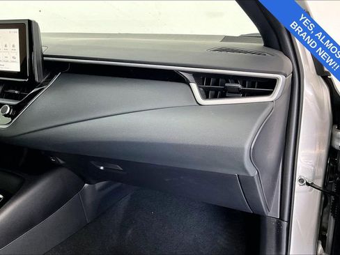 Used 2026 Toyota Corolla SE image 22
