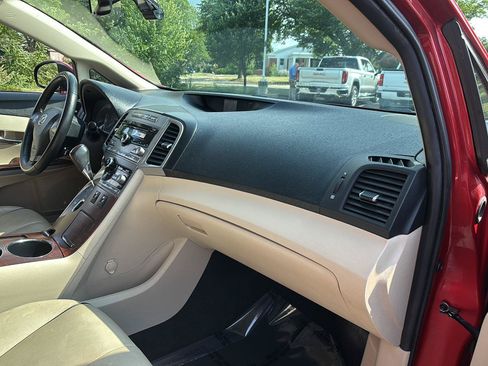 Used 2009 Toyota Venza AWD w/ Comfort Pkg image 24