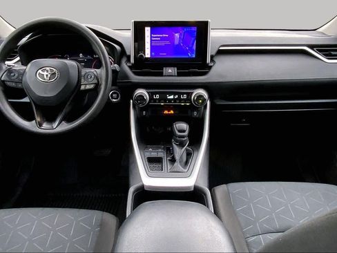 Used 2024 Toyota RAV4 XLE FWD image 15