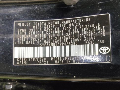 Used 2023 Toyota Corolla LE image 33