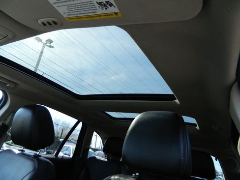 Used 2013 Ford Edge Limited w/ Canadian Touring Pkg image 23