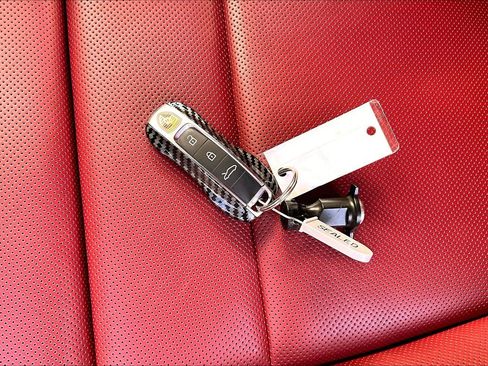 Used 2023 Porsche 911 Carrera GTS w/ Premium Package image 11