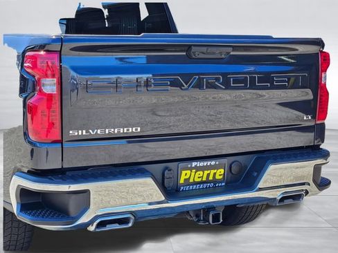 Used 2024 Chevrolet Silverado 1500 LT w/ Z71 Off-Road Package AWD/4WD image 13