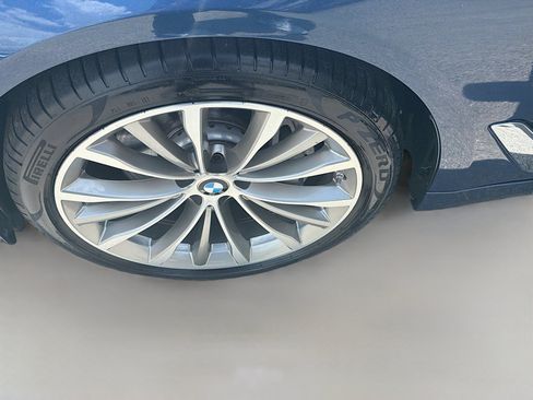 Used 2021 BMW 540i w/ Convenience Package RWD image 37