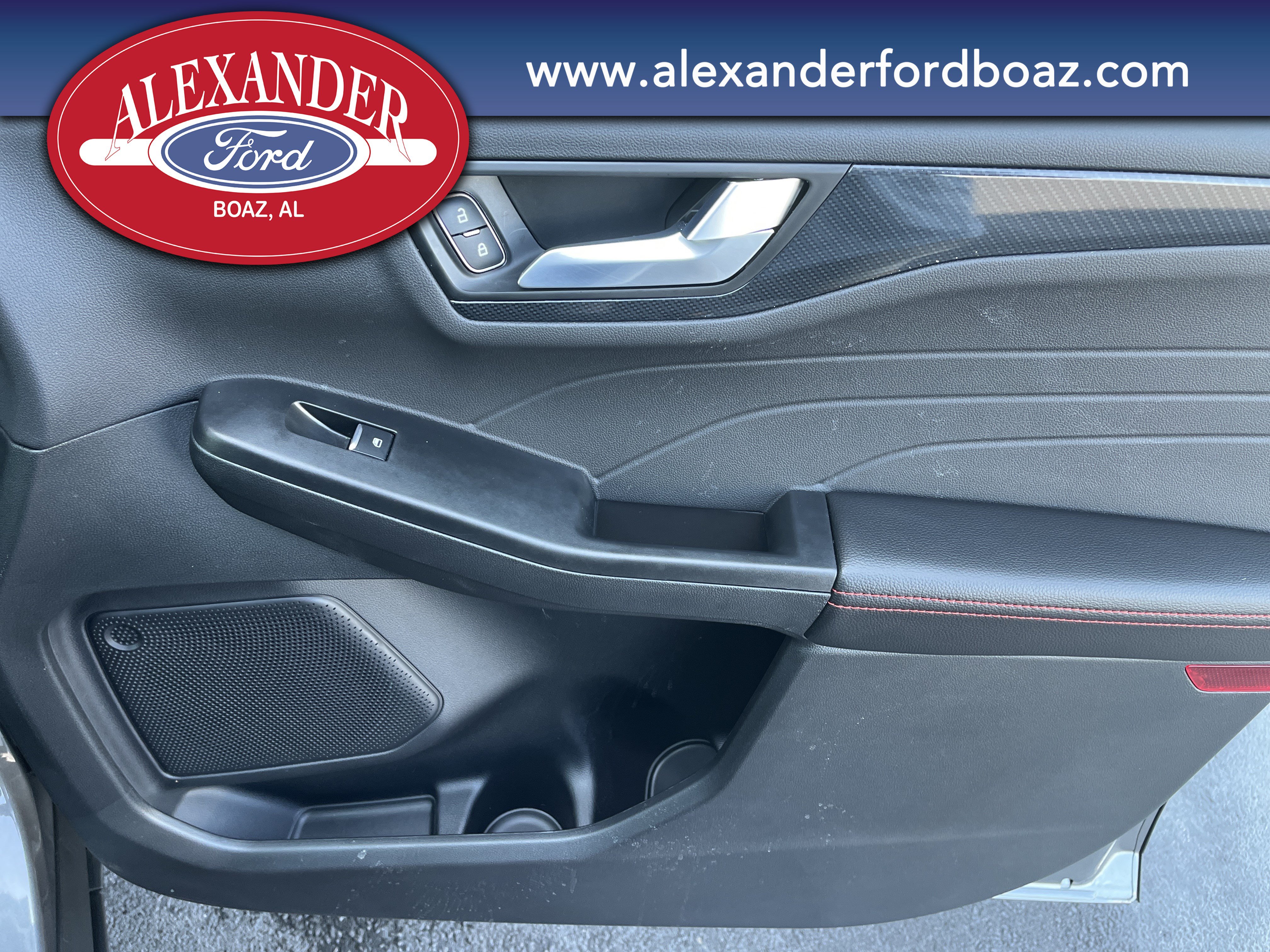 Used 2025 Ford Escape ST-Line AWD/4WD image 15