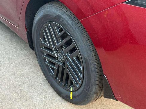 New 2026 Nissan Sentra SV FWD image 18