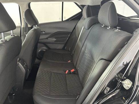 Used 2021 Nissan Kicks SV FWD image 23