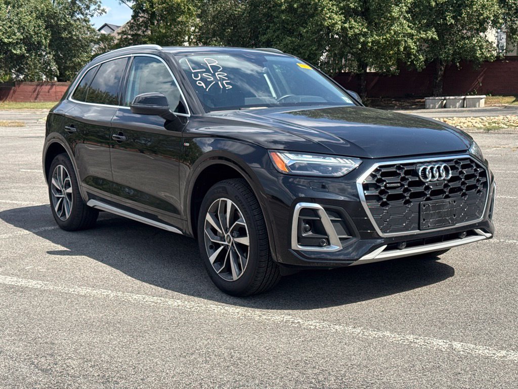 Used 2023 Audi Q5 2.0T Prestige w/ Prestige Package AWD/4WD image 3