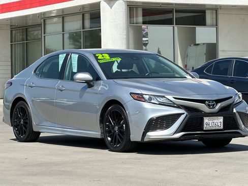 Used 2023 Toyota Camry XSE image 8