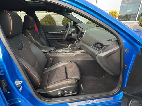 Used 2025 Cadillac CT4 V w/ LPO, ONYX Package image 24