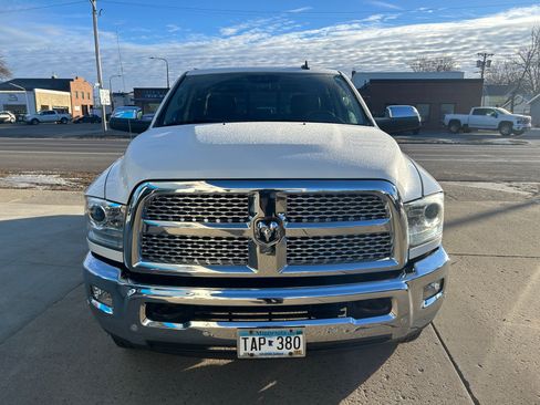 Used 2016 RAM 2500 Laramie w/ Convenience Group image 3