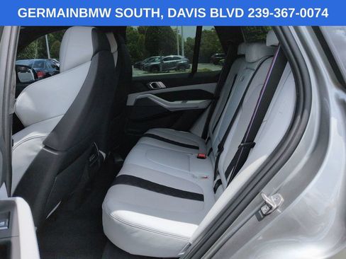 Used 2022 BMW X5 M w/ Competition Package 2 AWD/4WD image 16
