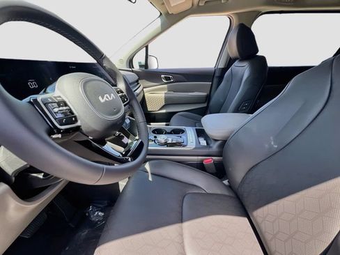 New 2026 Kia Carnival EX FWD image 22