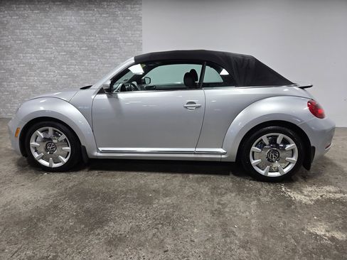 Used 2013 Volkswagen Beetle 2.5 image 3