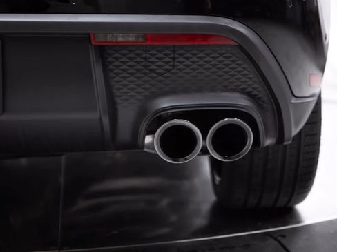 Certified 2026 Porsche Macan Turbo AWD/4WD image 21