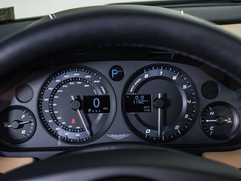 Used 2016 Aston Martin DB9 GT RWD image 29