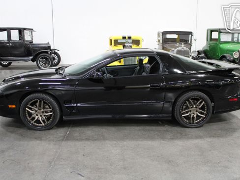 Used 1999 Pontiac Firebird Formula image 2