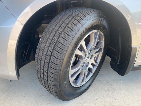 Used 2011 Honda Odyssey EX-L image 11