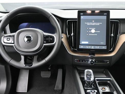 New 2026 Volvo XC60 B5 Plus AWD/4WD image 12