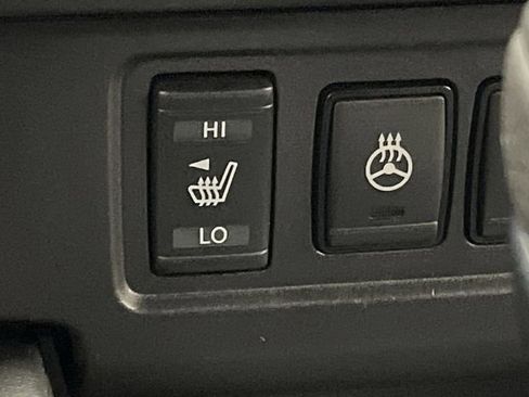 Used 2023 Nissan Frontier PRO-4X w/ Pro Convenience Package image 7