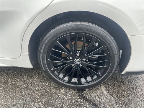 Used 2019 Toyota Camry SE image 10