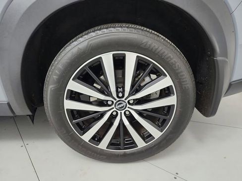 Used 2023 Nissan Pathfinder Platinum w/ Black Appearance Package image 61